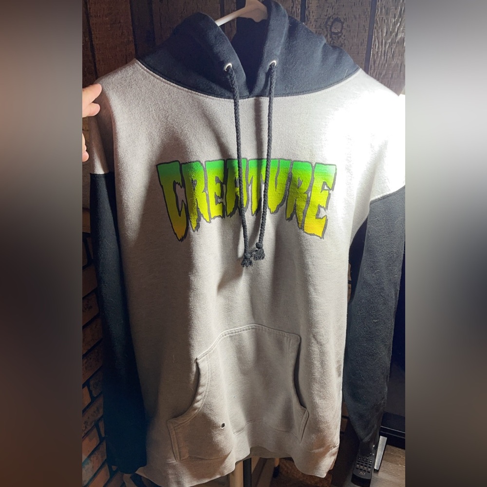 Large creature skateboards sweat shirt